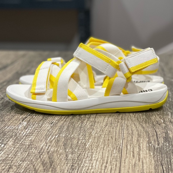 Camper Women's Match Flat Sandal - Picture 2 of 9